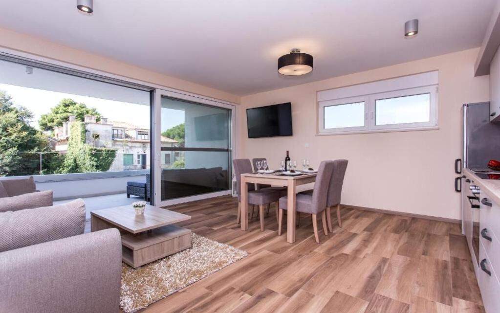 Apartments Marina マリンスカ エクステリア 写真